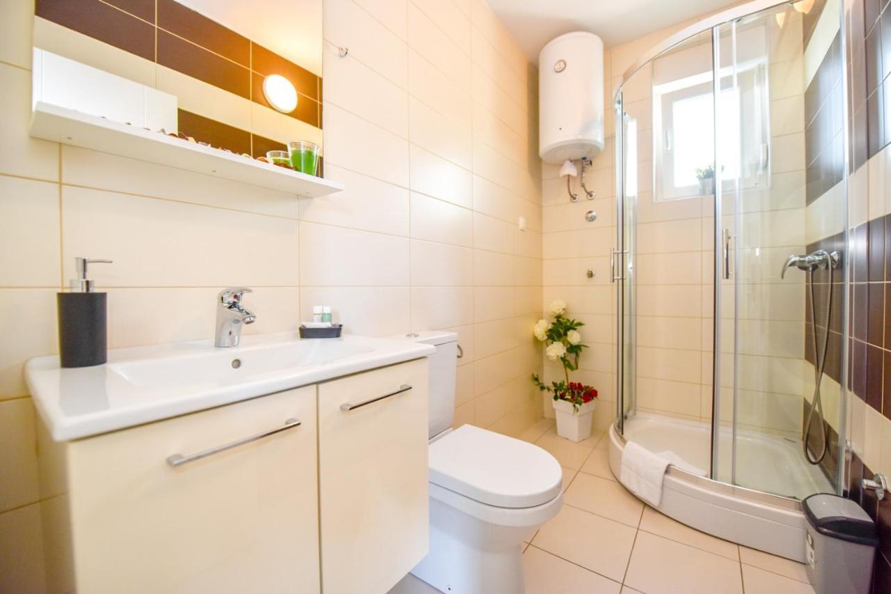 Apartments Yoko Novalja Zewnętrze zdjęcie