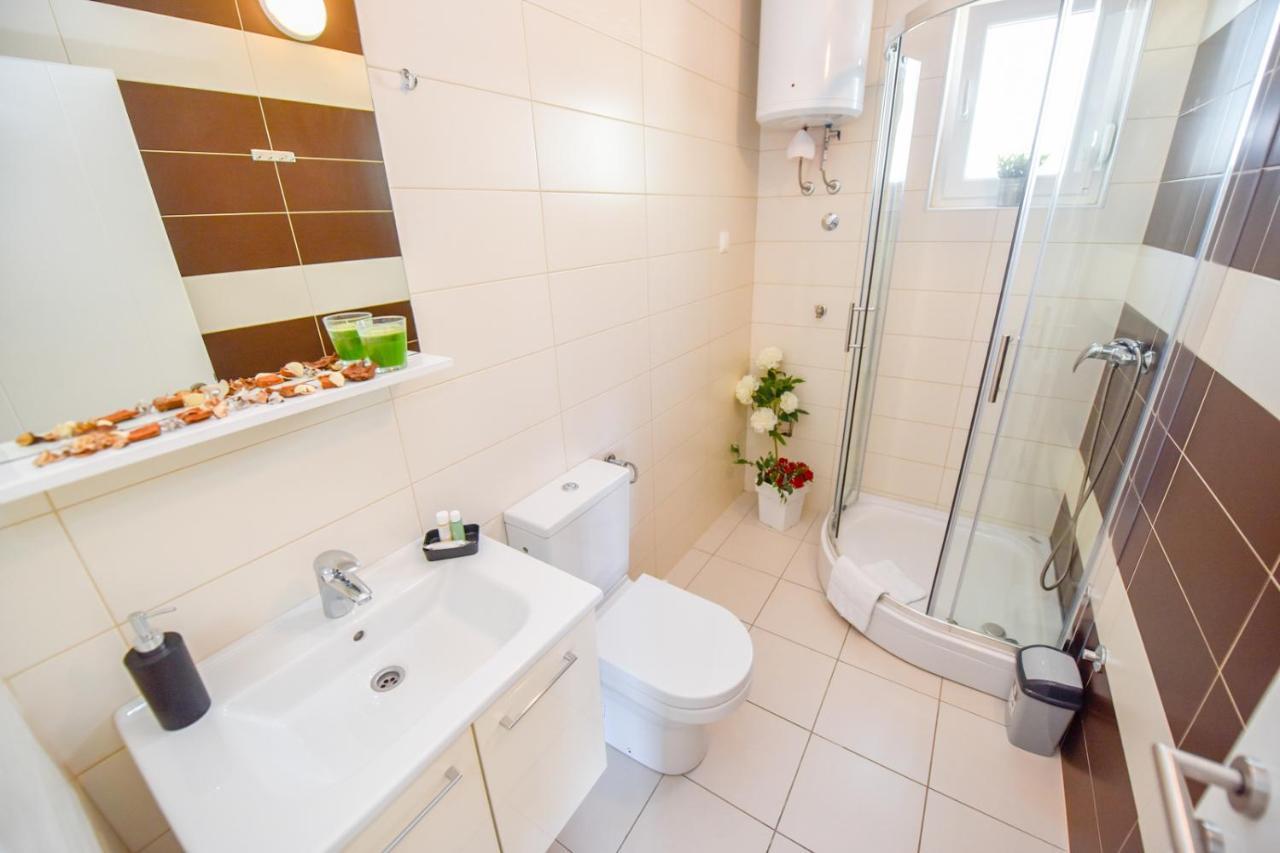 Apartments Yoko Novalja Zewnętrze zdjęcie