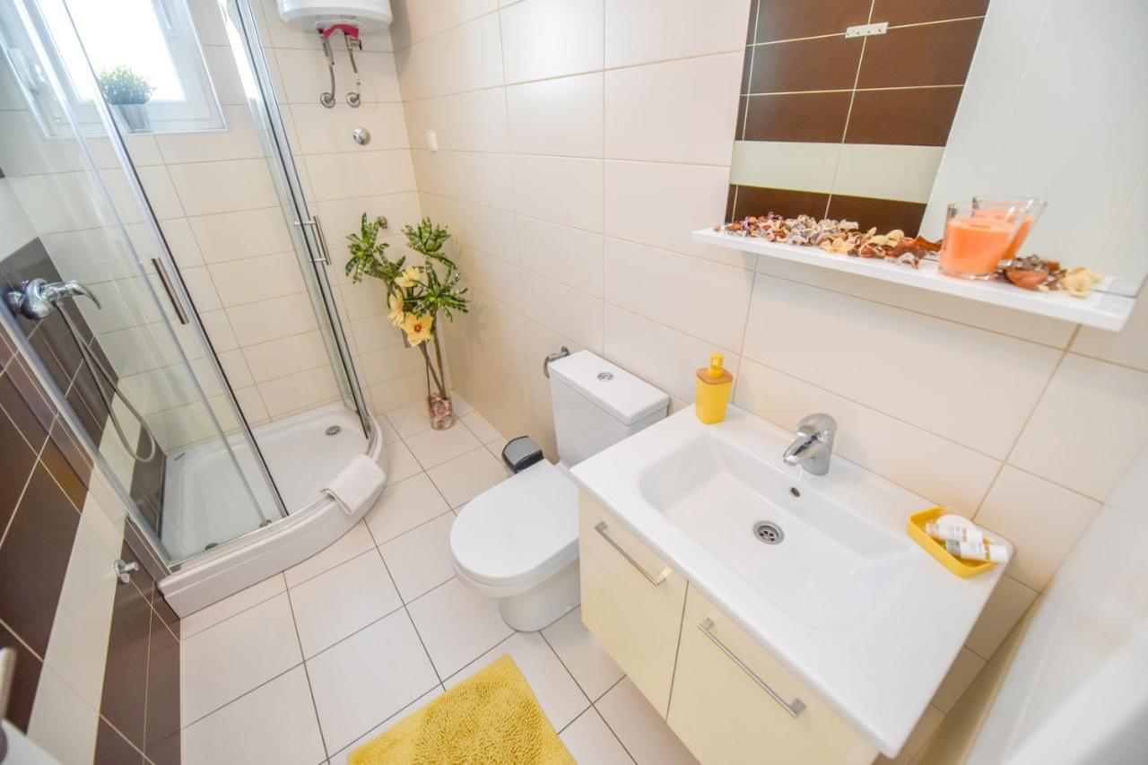 Apartments Yoko Novalja Zewnętrze zdjęcie