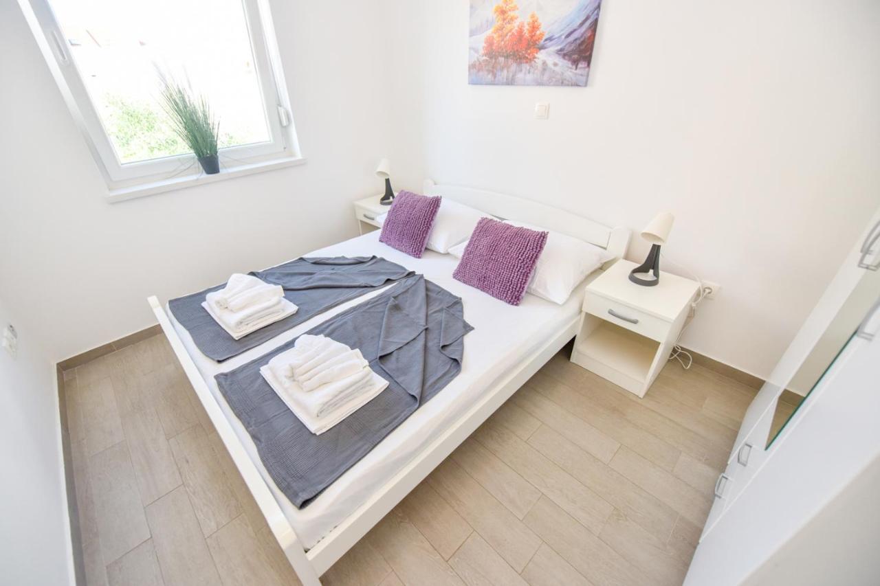 Apartments Yoko Novalja Zewnętrze zdjęcie