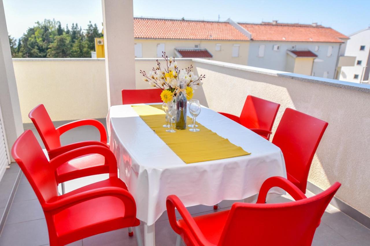 Apartments Yoko Novalja Zewnętrze zdjęcie