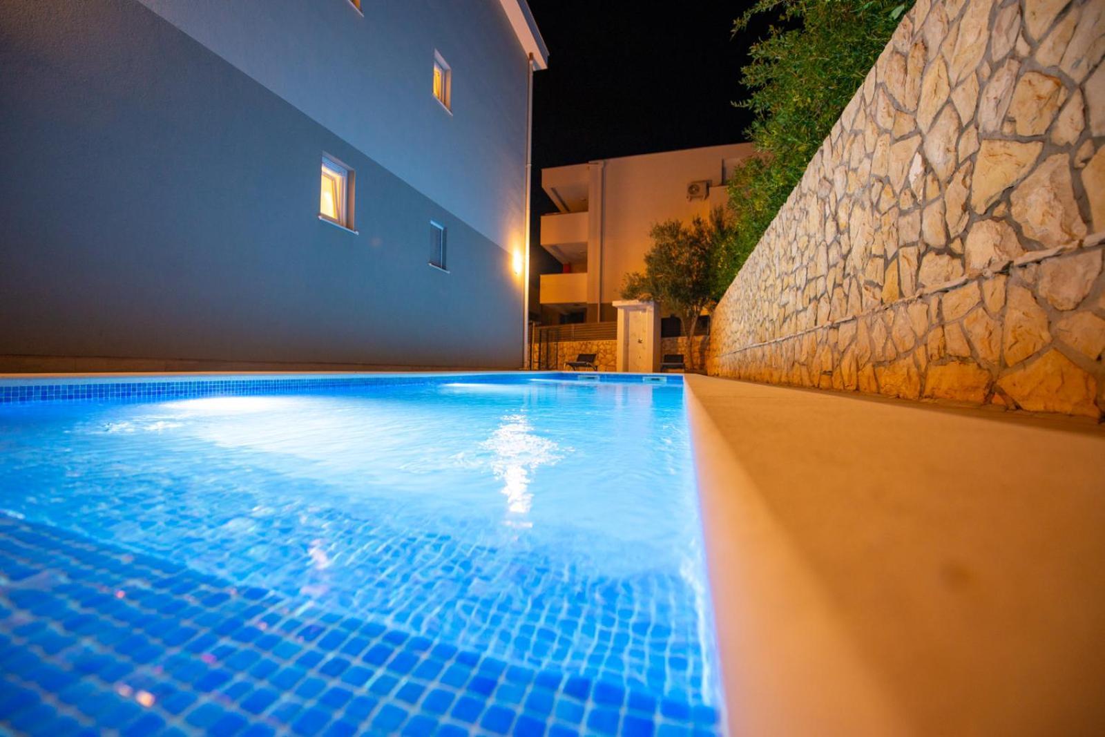 Apartments Yoko Novalja Zewnętrze zdjęcie