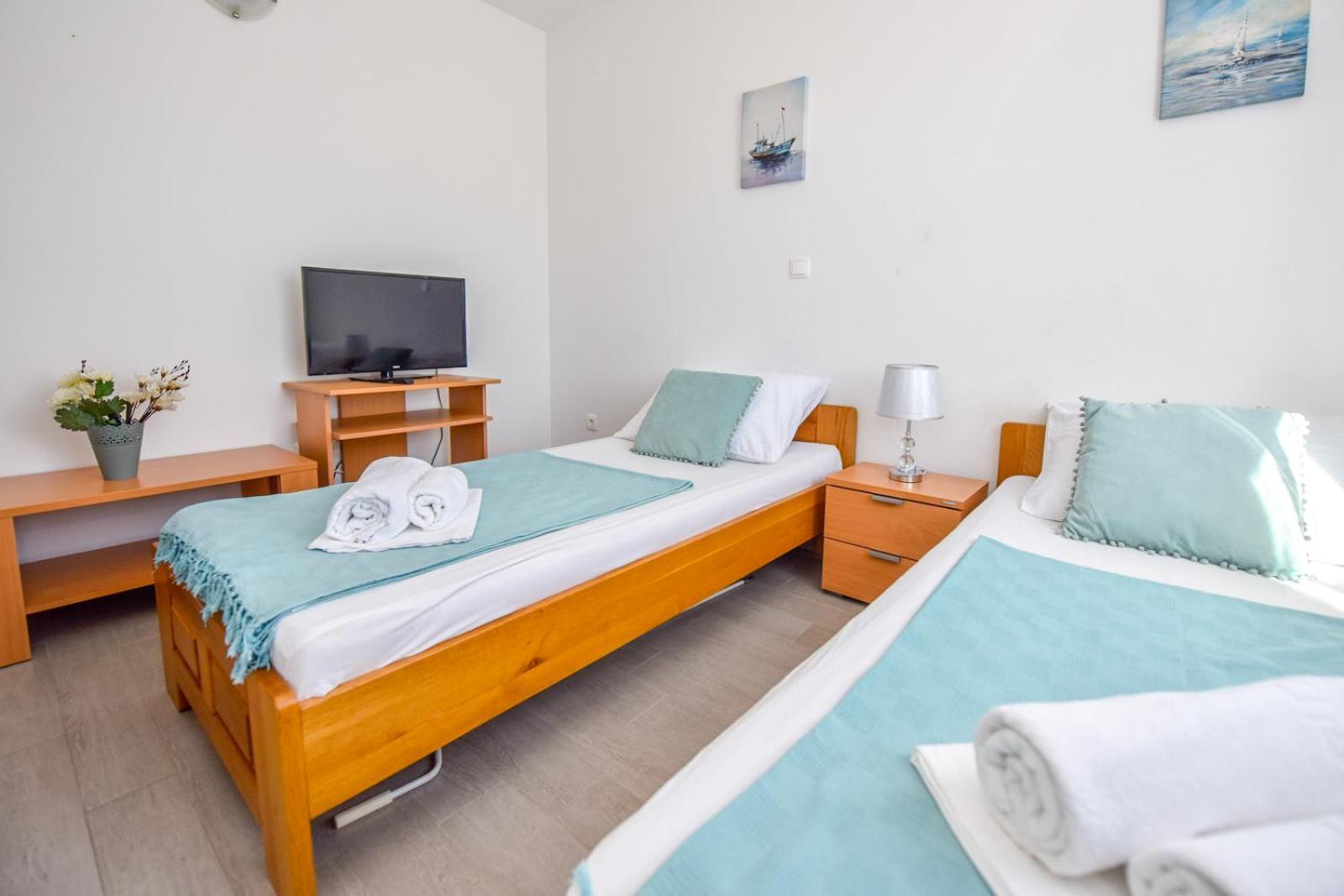 Apartments Yoko Novalja Zewnętrze zdjęcie