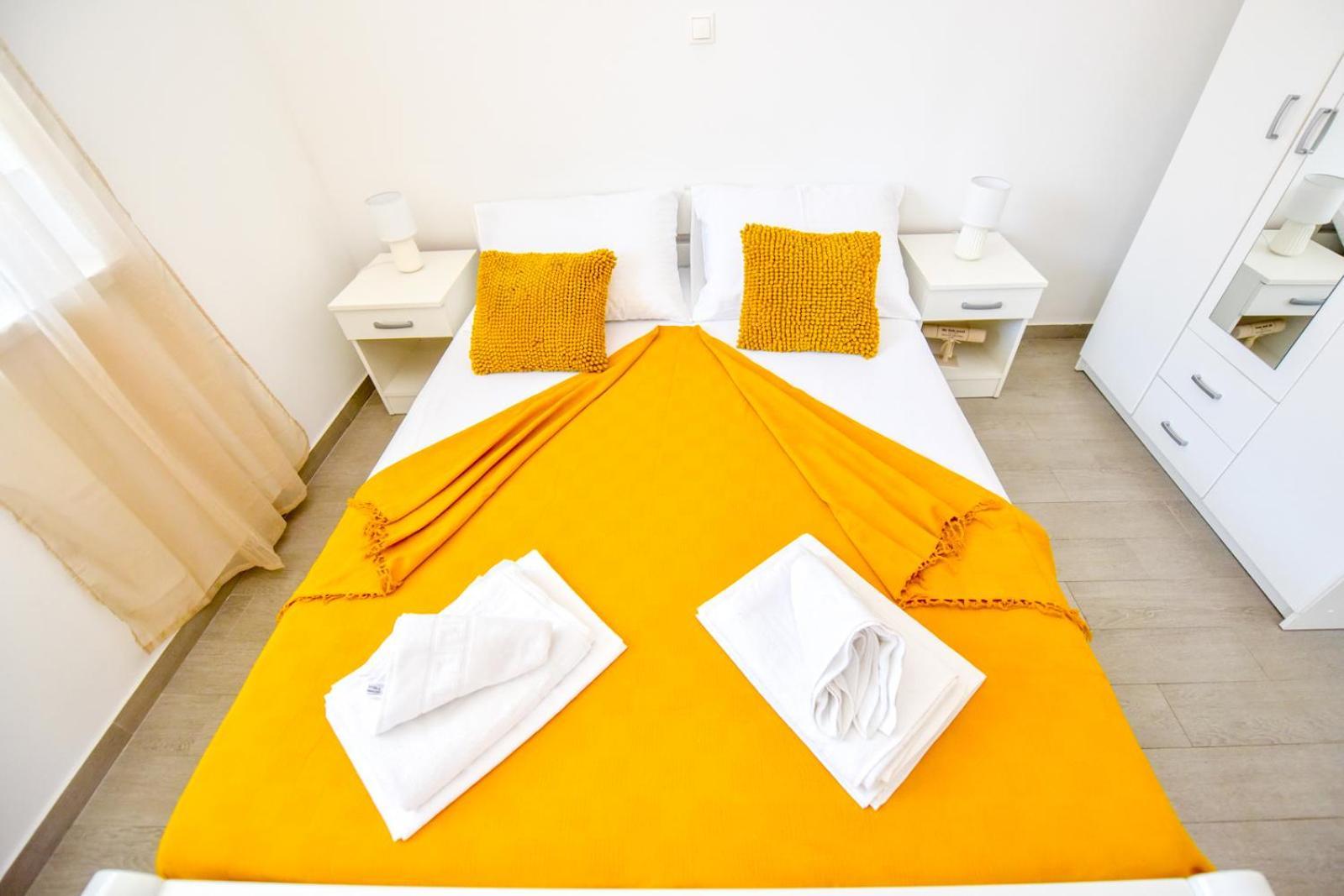Apartments Yoko Novalja Zewnętrze zdjęcie